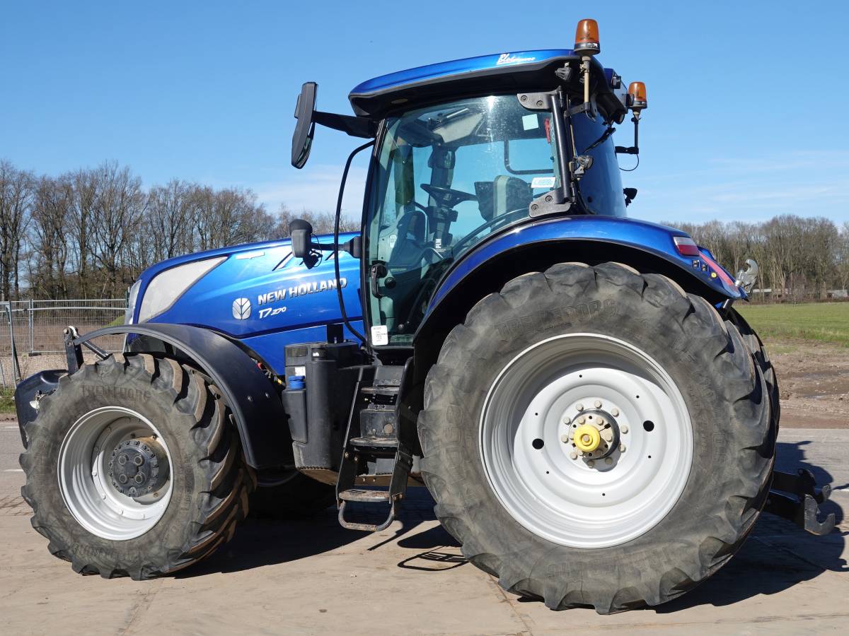 Porte Clef TRACTEUR NEW HOLLAND T7 BLUE POWER H5814