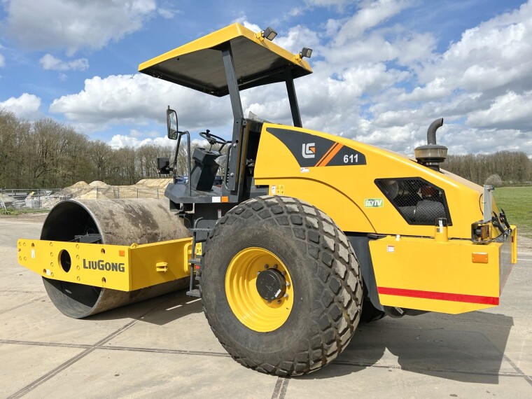Electric Reach Stacker ERS 45